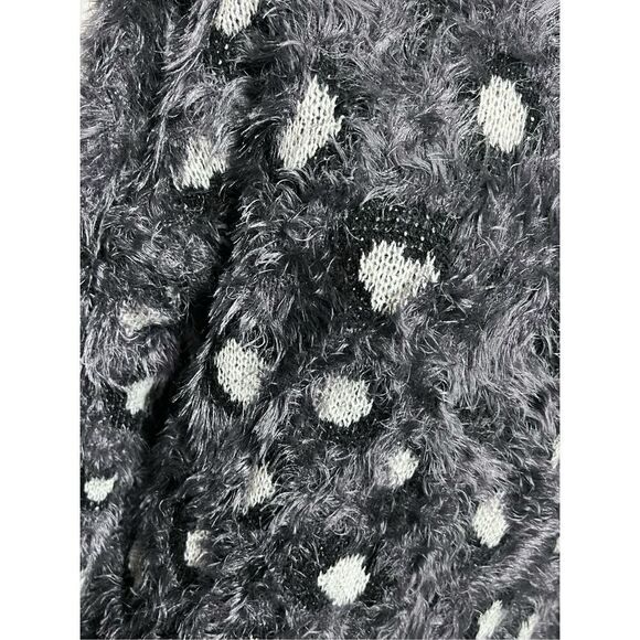 Item & Thread NWT Gray Eyelash Leopard Long Sleeve Sweater Size Small - Picture 2 of 5